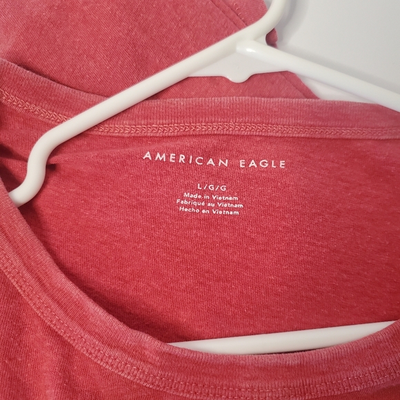 American Eagle, Women Short Sleeve T-shirt, Size L, Faded Red, Flowers, Stretchy - Picture 2 of 5